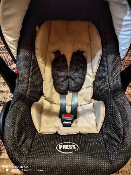 Autosedačka - vajíčko, riko