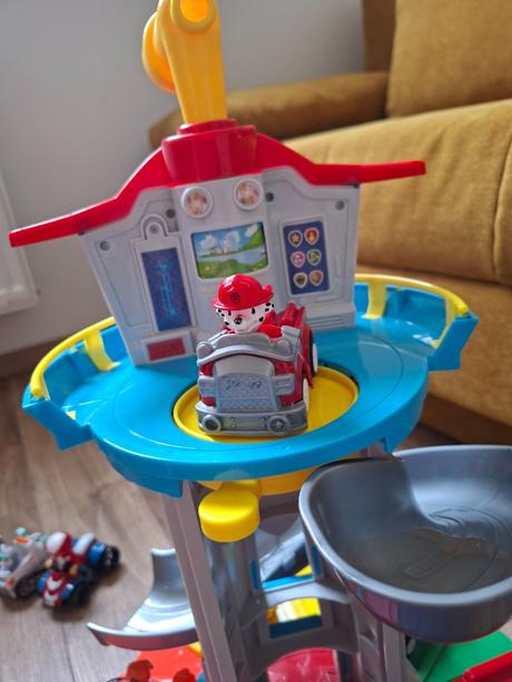 Labkova patrola -centrala paw patrol, 