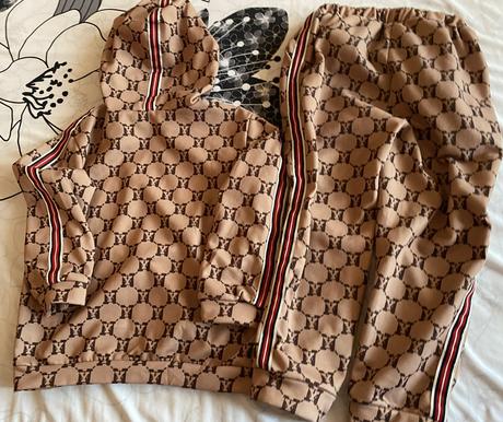 Set s potlačou - mikinka s kapuckou+nohavky v. 128, 128