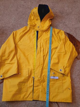 Obojstranný pršiplášť, 116