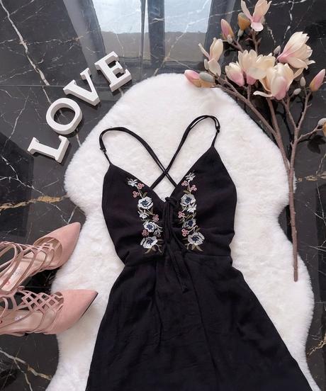 Romantické šaty s výšivkou, gate,m