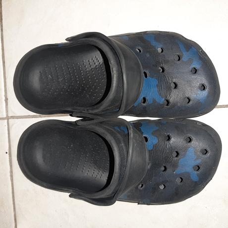 Crocs, 36