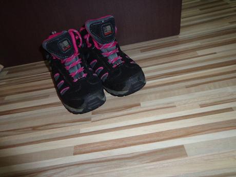 Topánky zn. karrimor vhodné aj na turistiku v.32, karrimor,32