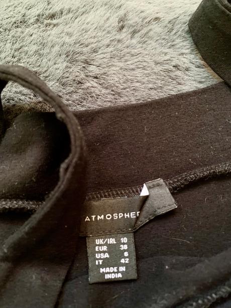 Čierne kratke šaty elasticke, atmosphere,m