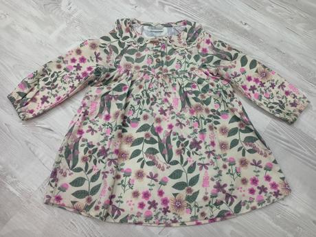Šaty pre dievčatko, 92