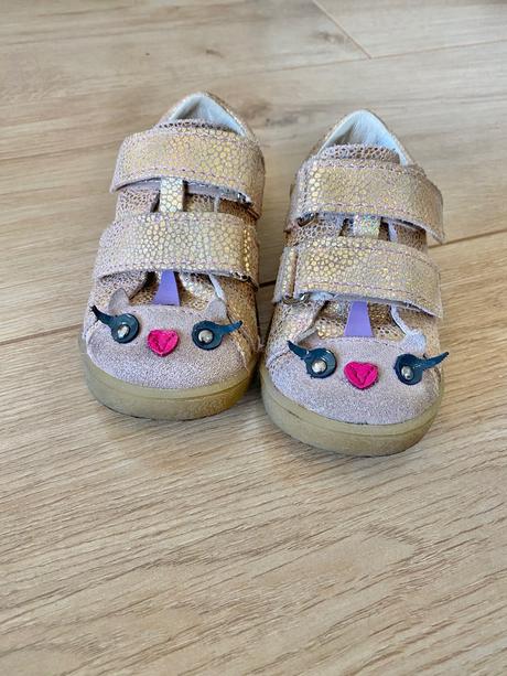 Prechodne kozene topanky mrugala, 23