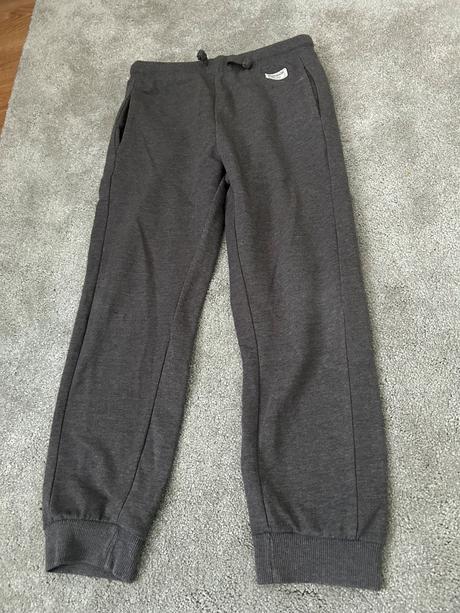 Teplaky 3 ks + 2ks rifle gratis, 134