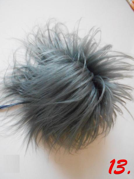 Brmbol sivý dlhý vlas, 