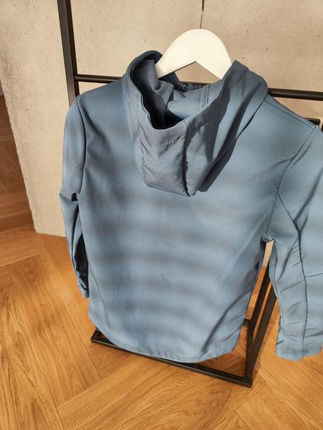 Prechodná bunda, 152