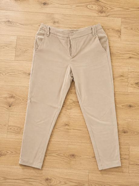 Nohavice, street one,36
