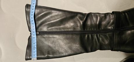 Cierne kozene cizmy v. 40, 40