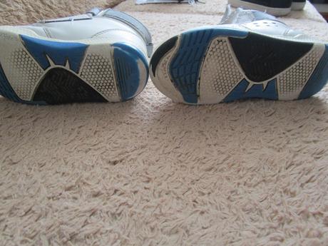 2940. svietiace botasky celé, 25