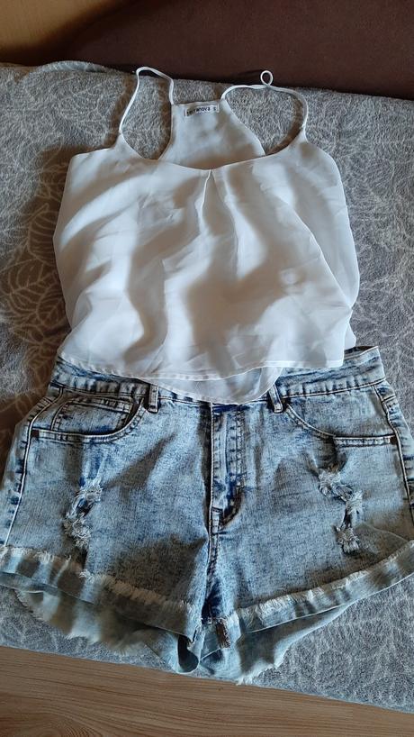 Biely letný top terranova, s