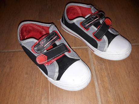 Tenisky spiderman, 31