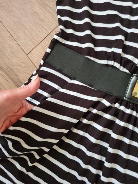 Čierno biele elastické šaty s opaskom 40, 40