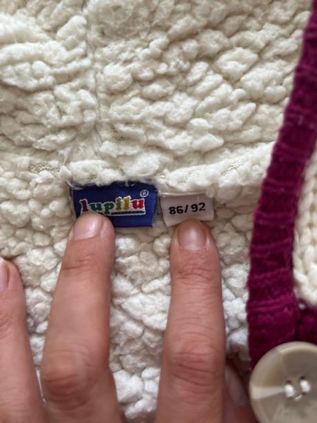 Teplý svetrik, lupilu,86