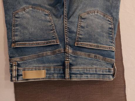 Dievcenske skinny rifle, sinsay,164