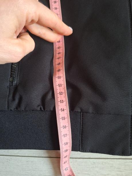 Elegantná bunda top stav, 152