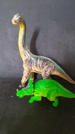 Dinosaury plastové 2x, 