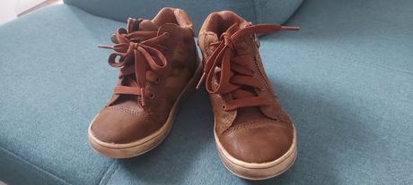 Topanky prechodné, 26