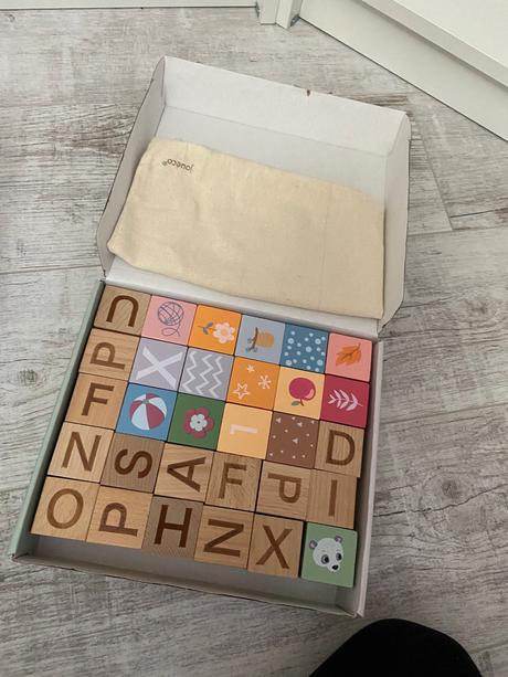 Jouéco drevené kocky the wildies family abeceda so, 