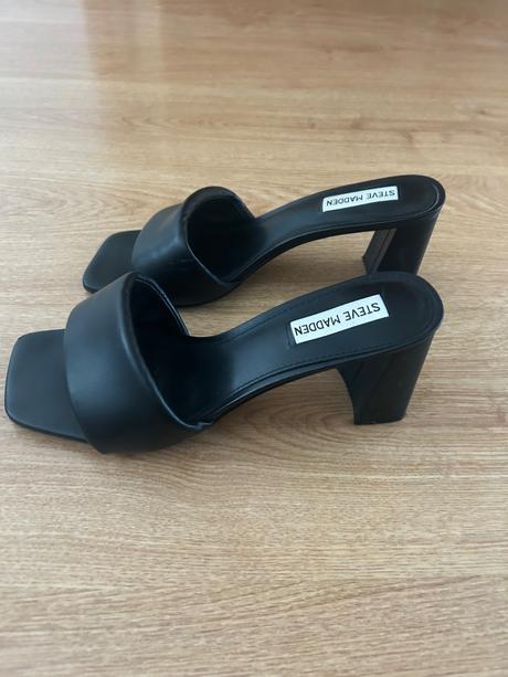 Slapky, steve madden,40