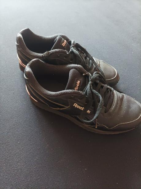 Botasky, reebok,37