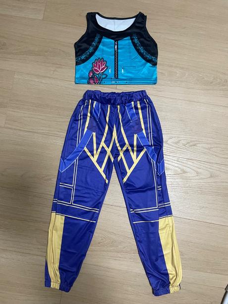 Huntrix zoey 128-134, 