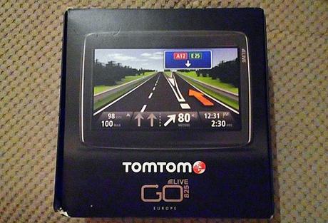 Gps navigacia tom tom go 825 live europe, 