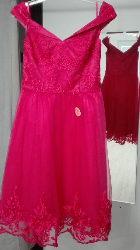 Malinové krajkové šaty, 36 / s