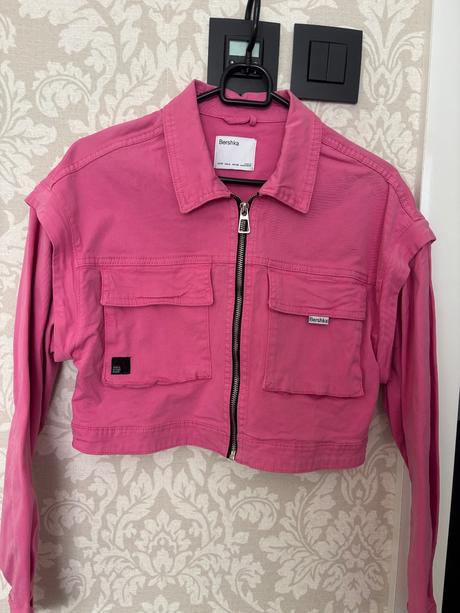 Bunda/vesta, bershka,s