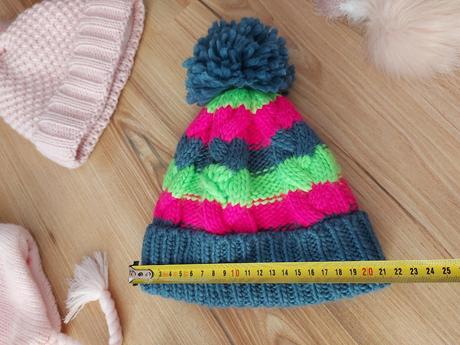 Teplé zimne čiapky 4-6r, wedze,104