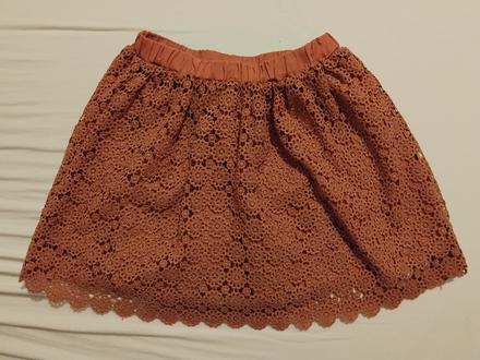 Čipkovana sukna, reserved,98