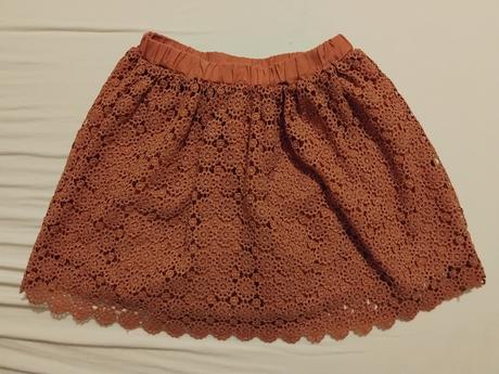 Čipkovana sukna, reserved,98