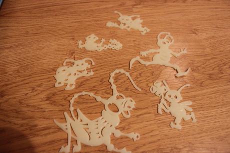 Fosforkovacia dekoracia - zvieratka ,