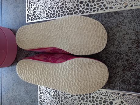 Ružové papučky, 27