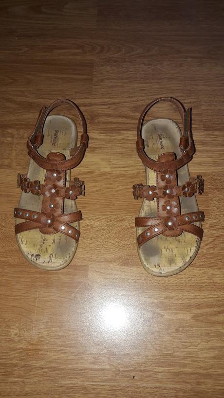 Sandalky, graceland,33