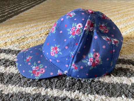 Kvetinková šiltovka 116/128, 116