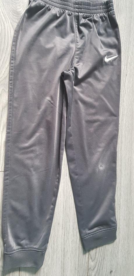 Sportova suprava, nike,122