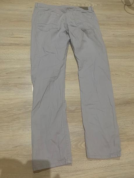 Nohavice32 trn, 32