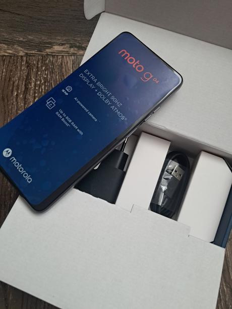 Mobil motorola g04, 