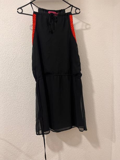 Boohoo letné midi šaty s korálikovým zdobením, veľ, 36