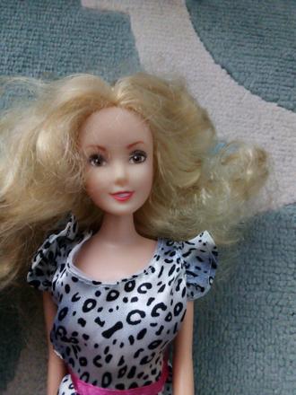 Spievajúca bábika zo seriálu violetta,