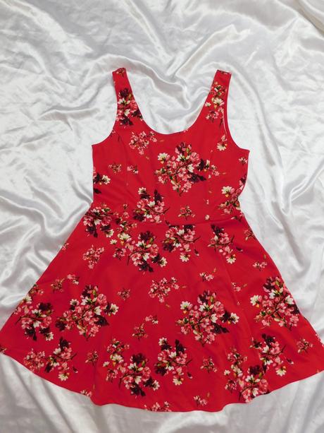 Velmi pekne šaty, h&m,40