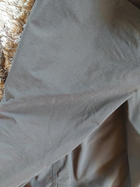 Športová sukňa, l