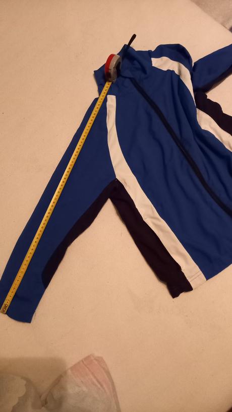 Sustiakova vetrovka, 140