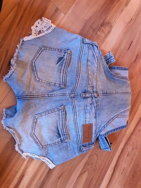 Šortky na traky italy 152/158/164, tally weijl,158