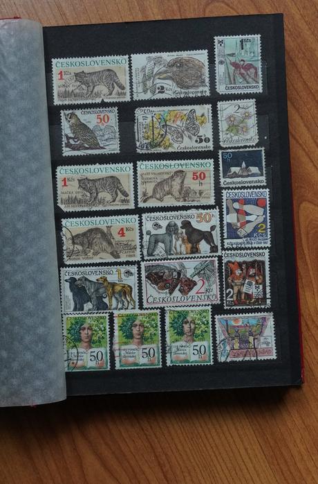 Zakladač plný známok, 