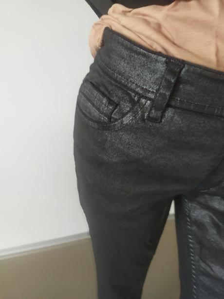 C134 nohvice pekne, xs