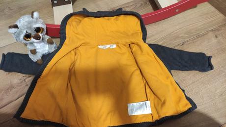 Hrubý svetrik 74/80, lupilu,74